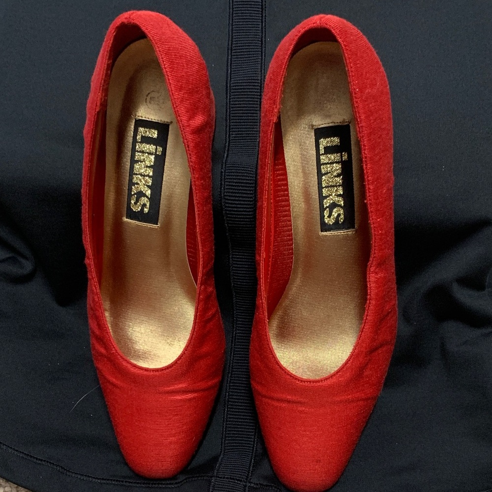 Link Women's Bold Red Heels